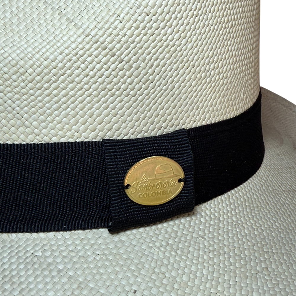 SOMBRERO FINO CLÁSICO MARFIL – ELEGANTE ARTESANAL - Image 5