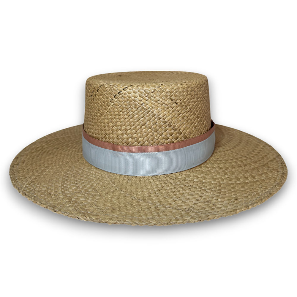 SOMBRERO CORDOBES MIEL CINTA BICOLOR GRIS Y NUEZ – ELEGANCIA ARTESANAL - Image 4