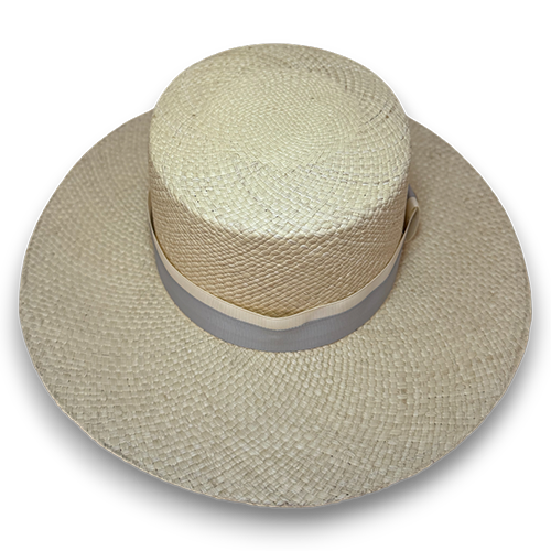 SOMBRERO CORDOBES MIEL CINTA BICOLOR GRIS Y MARFIL – ELEGANCIA ARTESANAL - Image 4