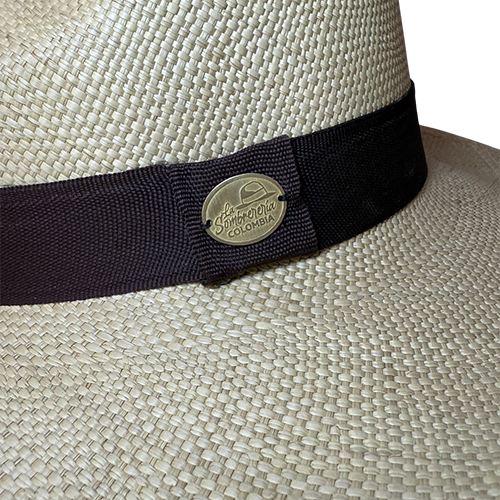 SOMBRERO FINO DORADO ALA ANCHA – EDICIÓN ARTESANAL - Image 5