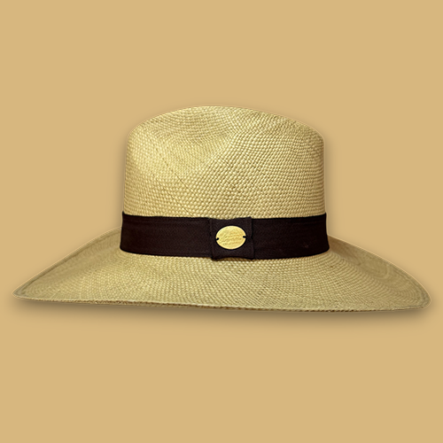 SOMBRERO FINO DORADO ALA ANCHA – EDICIÓN ARTESANAL - Image 2